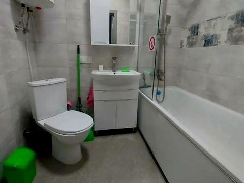 квартира за адресою Льва Ландау просп. (50-річчя СРСР), 52-Л