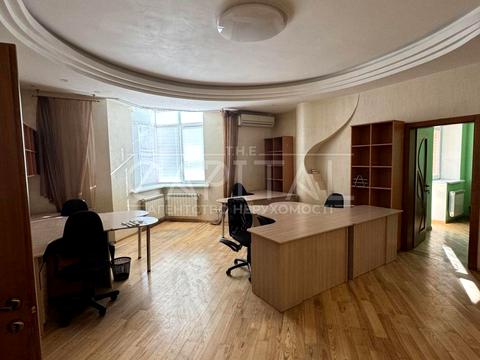 комерційна за адресою Київ, Євгена Коновальця вул. (Щорса), 32-Г