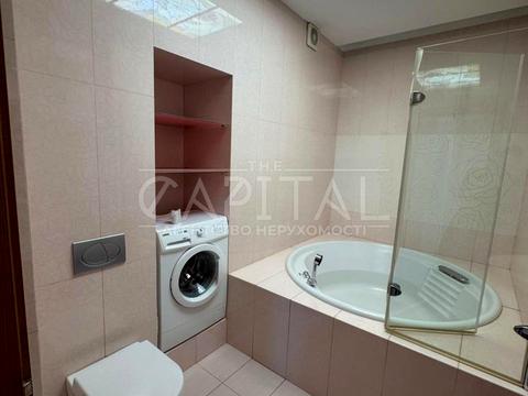 комерційна за адресою Київ, Євгена Коновальця вул. (Щорса), 32-Г