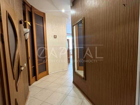 комерційна за адресою Київ, Євгена Коновальця вул. (Щорса), 32-Г