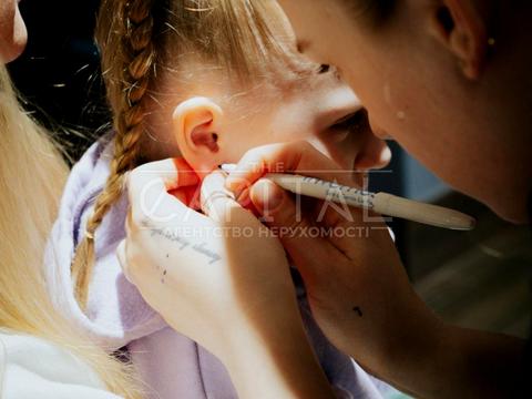 комерційна за адресою Січова вул., 30/53