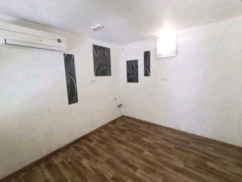 комерційна за адресою Вінстона Черчилля вул. (Червоноткацька), 43