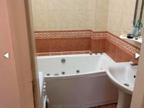 квартира за адресою Івана Франка вул., 105