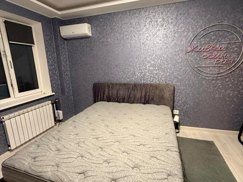 квартира за адресою Лариси Руденко вул., 6