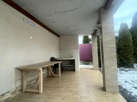 будинок за адресою Центральна вул., 18а