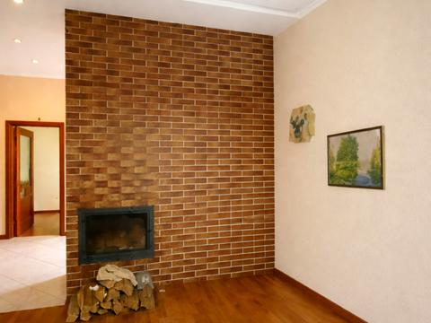 будинок за адресою Центральна вул., 18а