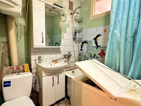 квартира за адресою Радісна вул., 21