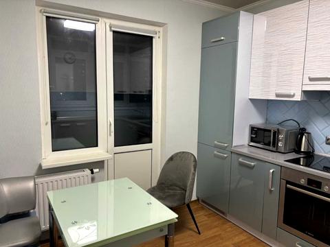 квартира по адресу Софии Русовой ул., 3