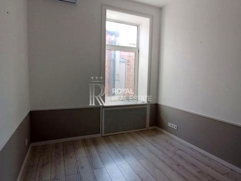 коммерческая по адресу Большая Васильковская ул. (Красноармейская), 23