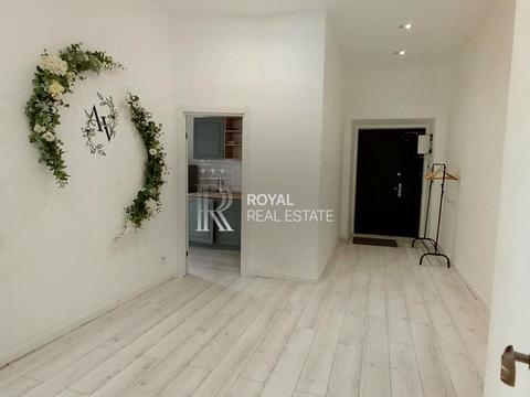 коммерческая по адресу Большая Васильковская ул. (Красноармейская), 23