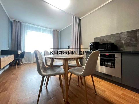 квартира по адресу Софии Русовой ул., 3-А