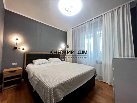 квартира по адресу Софии Русовой ул., 3-А