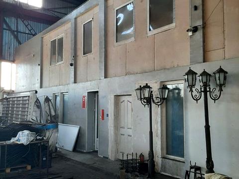 комерційна за адресою Металургів вул., 19