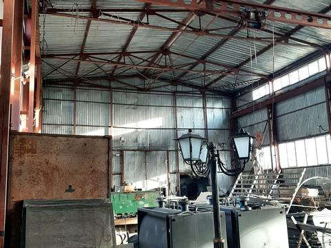 комерційна за адресою Металургів вул., 19