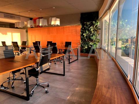 комерційна за адресою Кловський узвіз (Кловський), 7a