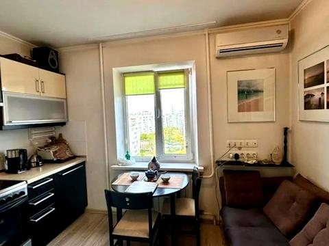 квартира за адресою Йорданська вул. (Лайоша Гавро), 11-Д