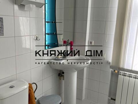 комерційна за адресою Олеся Гончара вул., 12