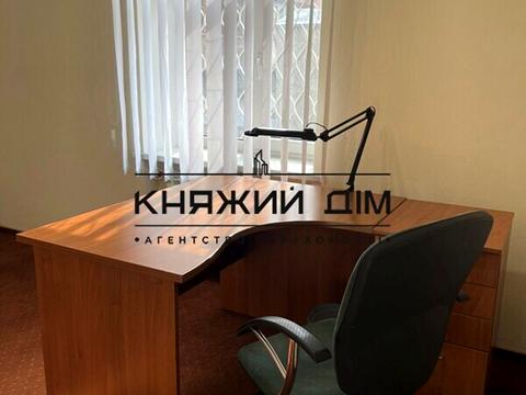 комерційна за адресою Олеся Гончара вул., 12