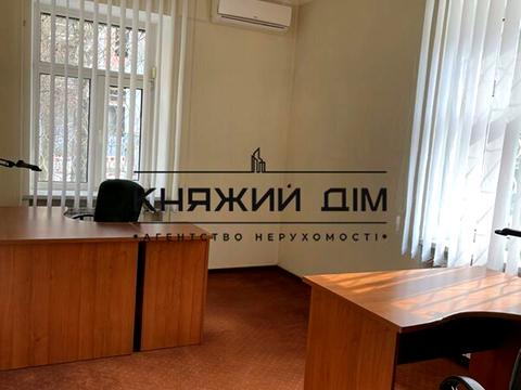 комерційна за адресою Олеся Гончара вул., 12