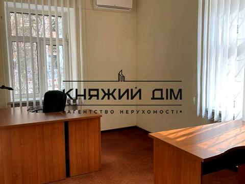 комерційна за адресою Олеся Гончара вул., 12