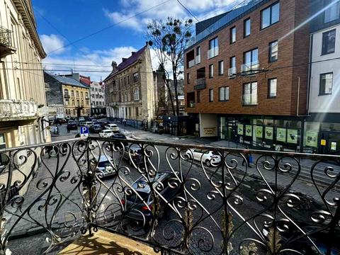 квартира за адресою Пекарська вул., 15