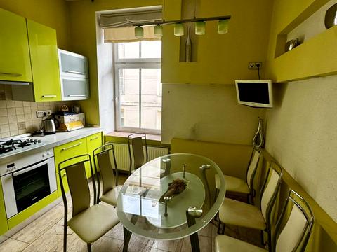 квартира за адресою Пекарська вул., 15