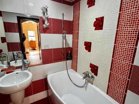 квартира за адресою Пекарська вул., 15