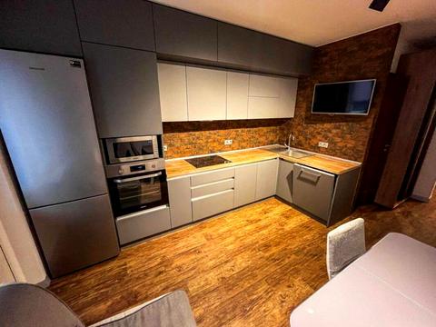 квартира за адресою Софії Русової вул., 5-Б