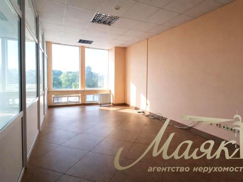 комерційна за адресою Київ, Митрополита Василя Липківського вул. (Урицького), 45