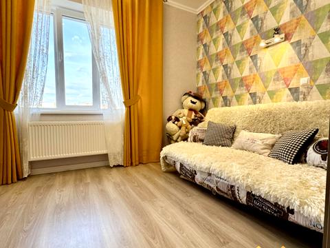 квартира за адресою с. Гатне, Приозерний бульв., 3