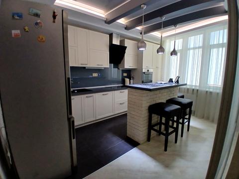 квартира за адресою Анни Ахматової вул., 22