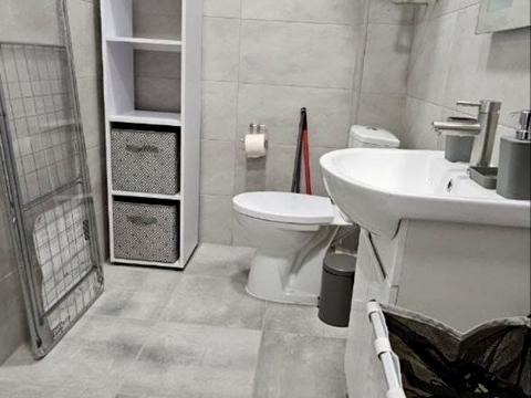 квартира за адресою Ніла Армстронга вул. (Казакова), 23