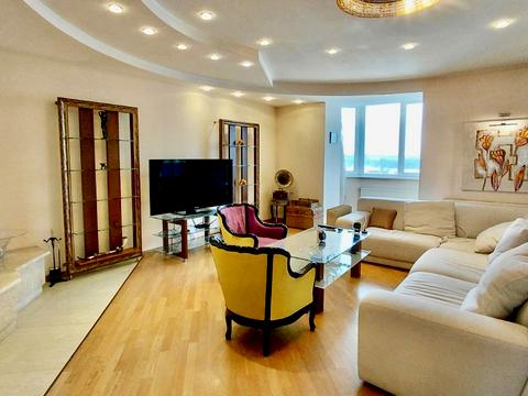 квартира за адресою Київ, Богатирська вул., 18-А