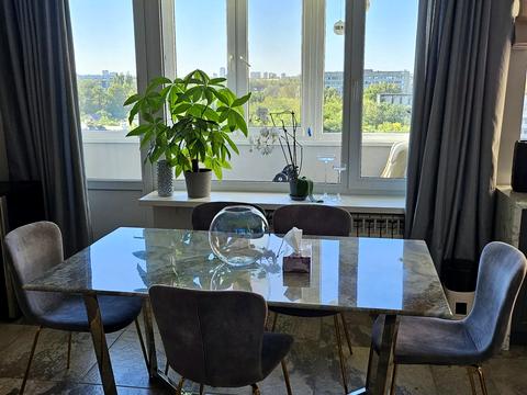 квартира за адресою Ніла Армстронга вул. (Казакова), 4