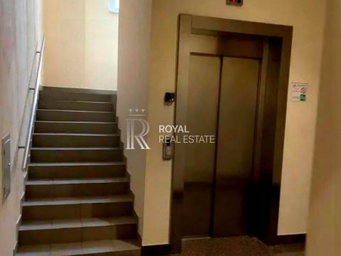 комерційна за адресою Андрія Верхогляда вул. (Михайла Драгомирова), 20-А