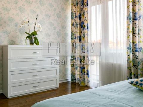 будинок за адресою Світанкова вул., 9