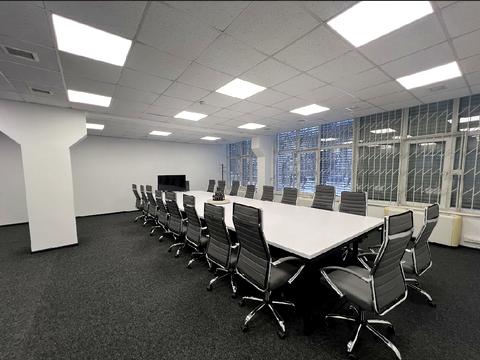 коммерческая по адресу Дегтярівська, 52