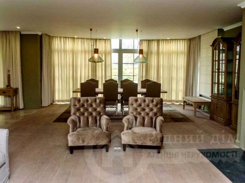 дом по адресу Київська