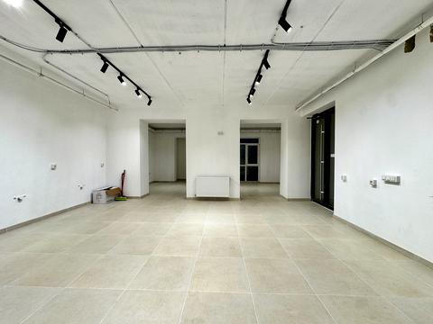 коммерческая по адресу Європейська ул., 1