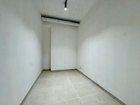 коммерческая по адресу Європейська ул., 1