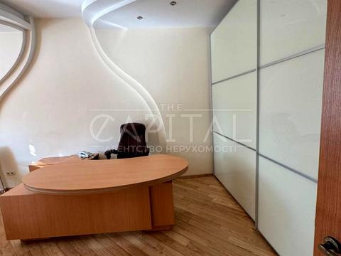 коммерческая по адресу Евгения Коновальца ул. (Щорса), 32-Г