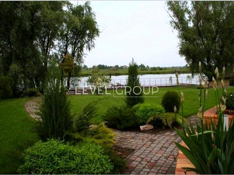 дом по адресу Плютовская ул.