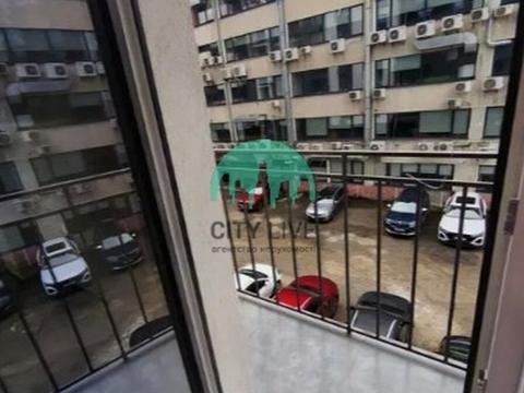 квартира за адресою Євгена Коновальця вул., 37-А
