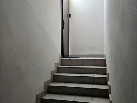 комерційна за адресою Рональда Рейгана вул., 24