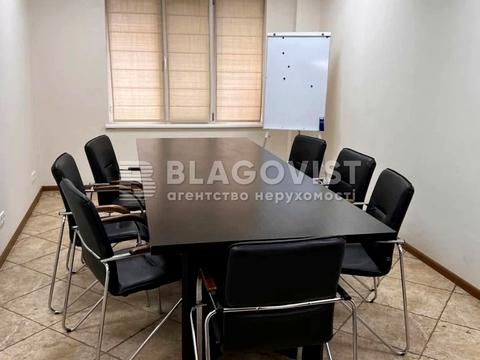 комерційна за адресою Георгія Гонгадзе просп. (Радянської України), 18-Д