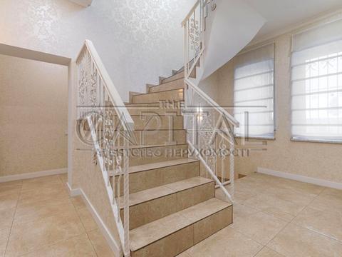 будинок за адресою Приозерна