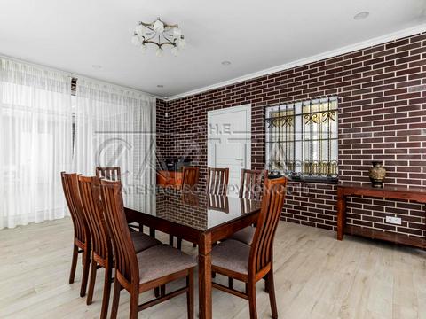 будинок за адресою Приозерна