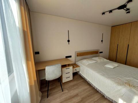 квартира по адресу Степана Бандеры ул., (Будинок 4)