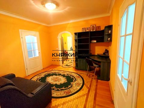 квартира за адресою Анни Ахматової вул., 6