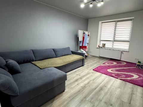 квартира за адресою Олександра Довженка вул., 33